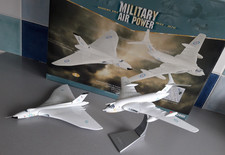 Corgi: Vulcan B2 & Victor B2