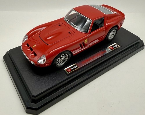 Burago scale ferrari - scale,