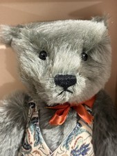 Steiff musical Bear 650689