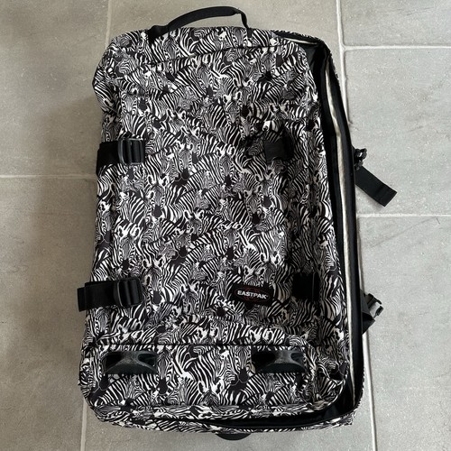 Eastpak zebra print wheeled - print,