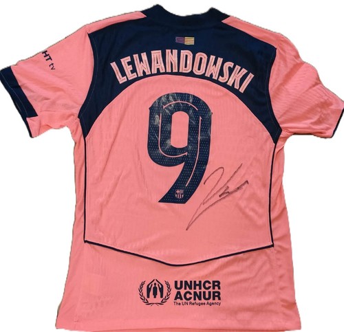Hand signed robert lewandowski - robert,