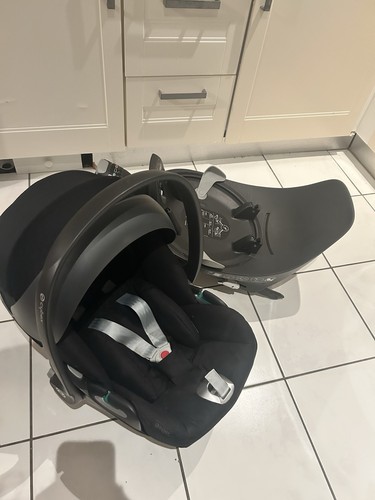 Cybex size with isofix t - t,