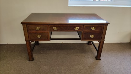 Reproduction desk dark wood - desk,,