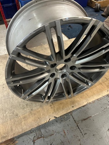 Genuine porsche cayenne - genuine, 21”