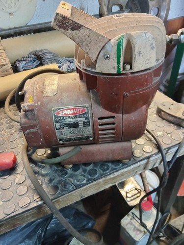 Vintage air compressor - vintage, sprayit