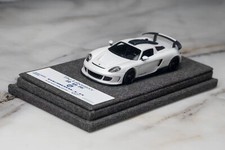 The Laboratory 1/64 White