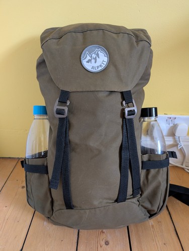 Alpkit brevent 25l - brevent, waxed