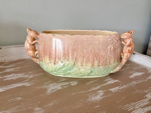 Sylvac 2061 squirrel - squirrel, planter
