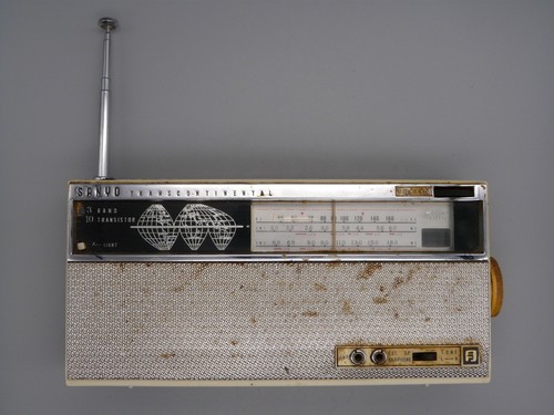 Sanyo transistor radio vintage - sanyo,