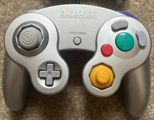 Official nintendo gamecube - nintendo,