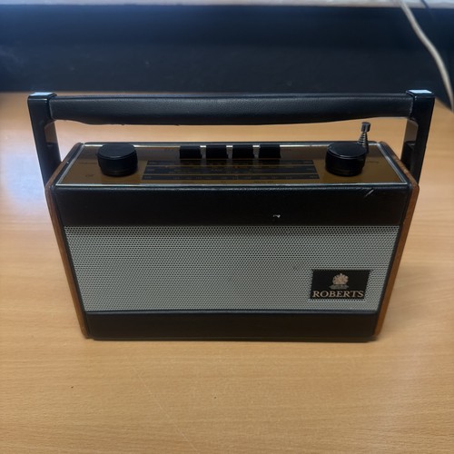 Roberts r757 portable - roberts, radio