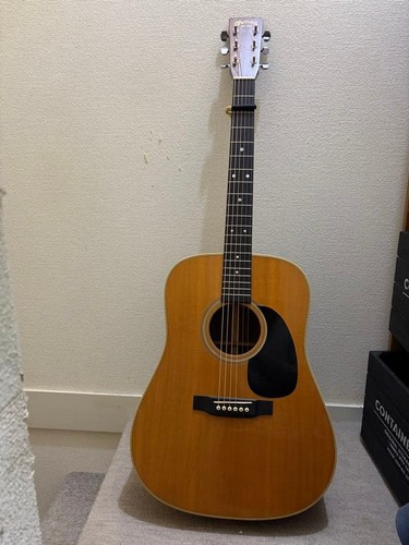 Martin acoustic guitar - d-28,
