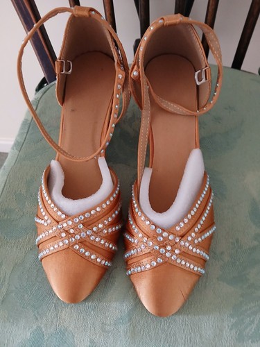 Tan satin diamante - tan,