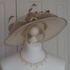 CAPPELLI CONDICI Hat (Hatinator) Neutral colour/Taupe. 7427C