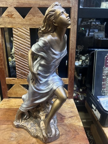 Vintage sculpture alice - sculpture,
