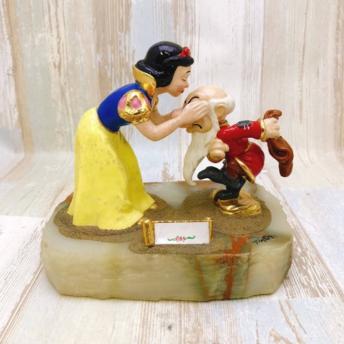 Rare snow white and the - white,