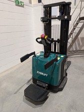 Everlift Electric Pallet