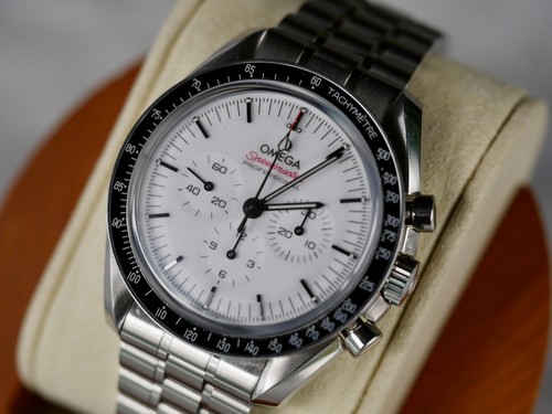 Omega speedmaster white 2025 - omega,