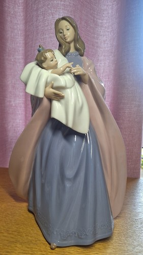 Nao lladro mother touch - lladro,