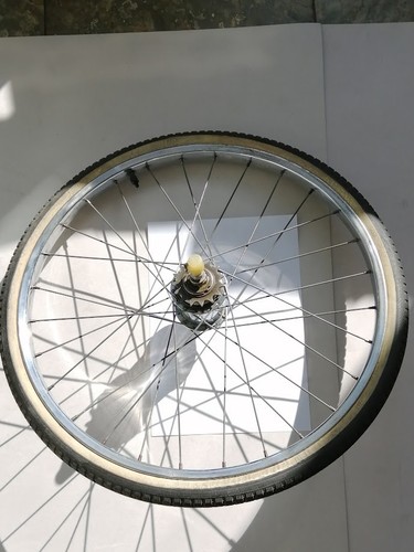 In rear wheel tyre - 20, 3/8