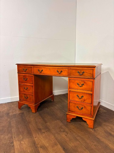 Reproduction yew wood - reproduction,