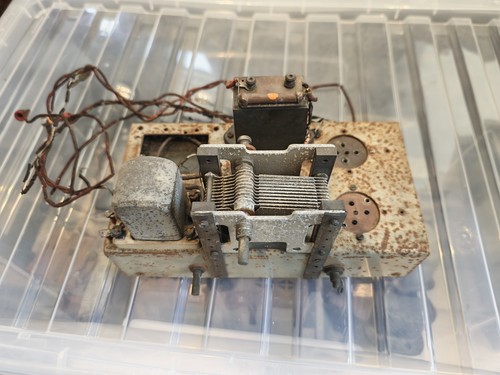 Vintage 1930s radio - radio, valve