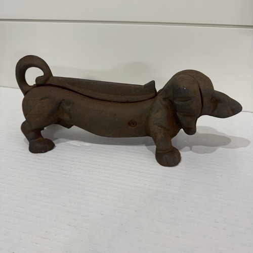 Vintage rusty cast iron - rusty,