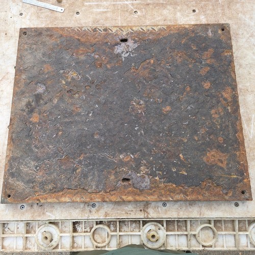 Galvanised manhole cover 775mm - galvanised,