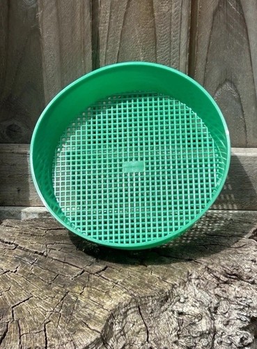 Gold panning pay dirt - panning,