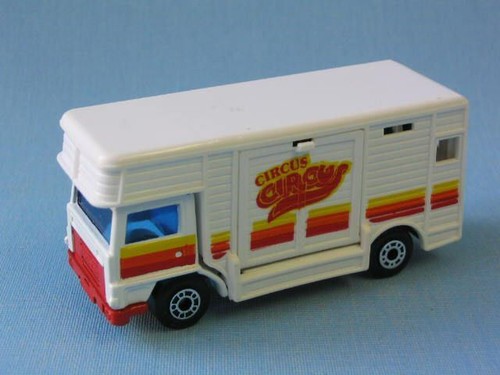 Matchbox bedford horse box - horse,
