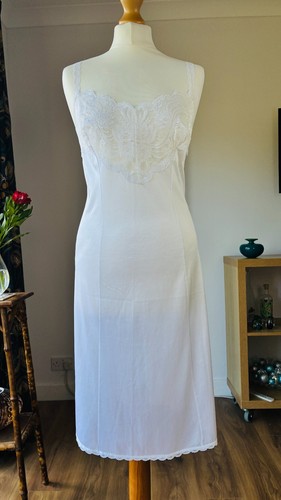 Vintage full slip size - full,