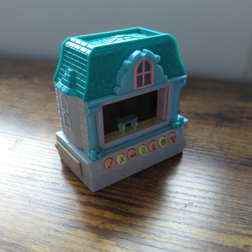 Vintage pixel chix - chix, house