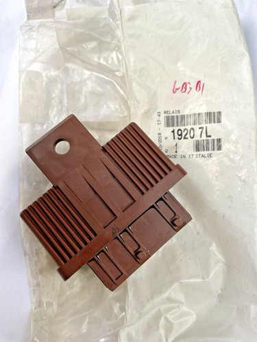 Genuine psa 19207l fuel - psa, pump