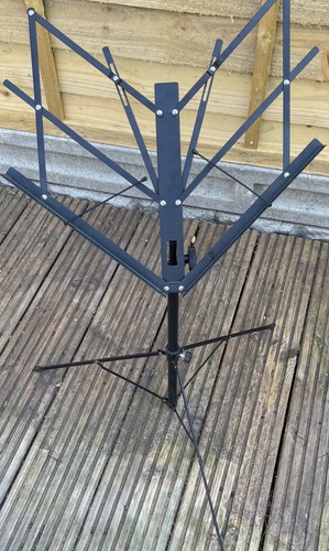 Stage folding sheet music - folding,