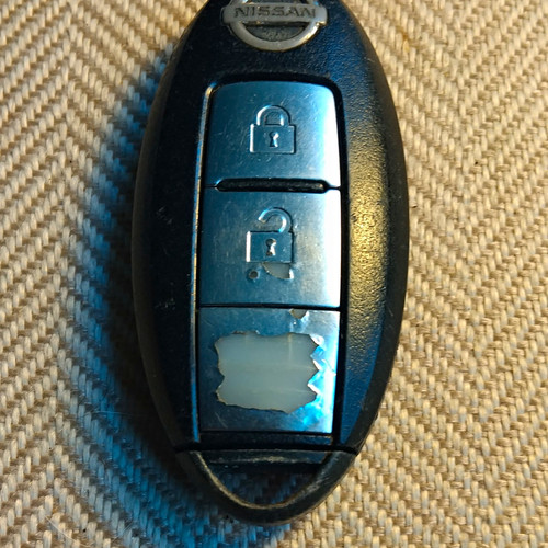 Nissan button key fob - nissan, 2