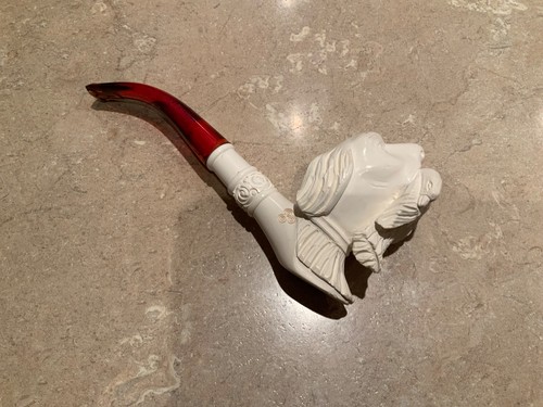 Very well carved meerschaum - very,