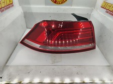 2015 VOLKSWAGEN PASSAT B8