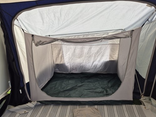 Bradcot 520 sleeping - bradcot, and