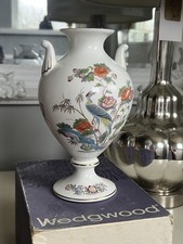 Wedgwood Kutani Crane Bone China Victoria Vase Boxed