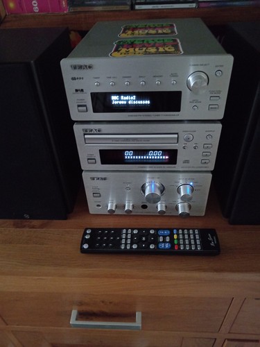Teac 300 hifi stack - hifi,