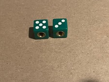 🍀GREEN DICE VALVE CAPS OLD