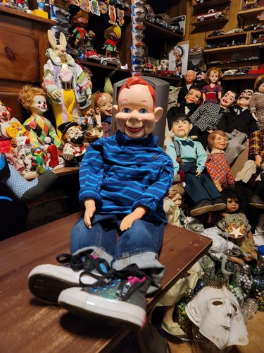 Howdy doody inch - howdy,
