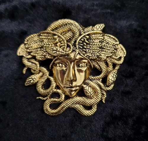 Large medusa brooch gold - large,