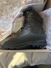 Men’s Gore-Tex Boots UK 6L