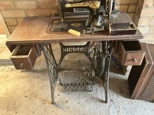 Antique Singer Sewing Machine With Stand And Pedal