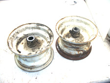 1978 Wheel Horse B 81 6 Speed Lawn Tractor Part : Pair of Front Wheels