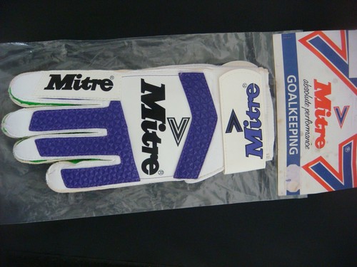 Vintage mitre keeper - mitre,