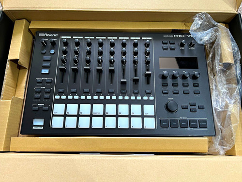 Roland 707 groovebox - mc-707,