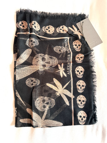Nwt alexander mcqueen - nwt,