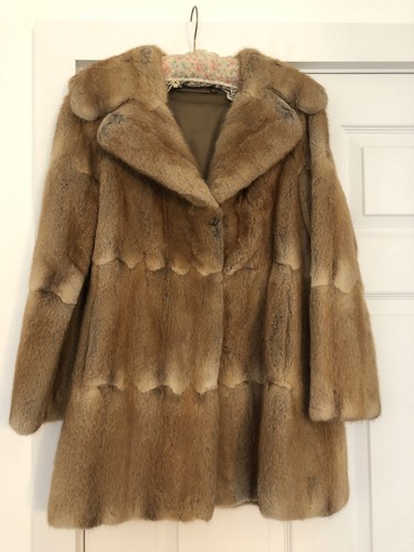 Vintage 1970 musquash real - 1970’s,